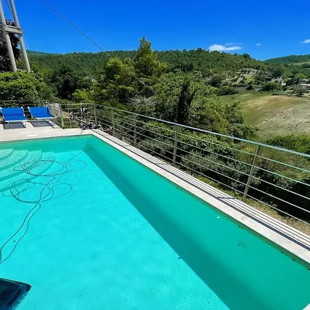 Magic Umbria - Pool In *