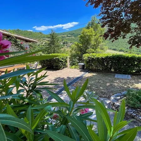 Magic Umbria - Pool In *